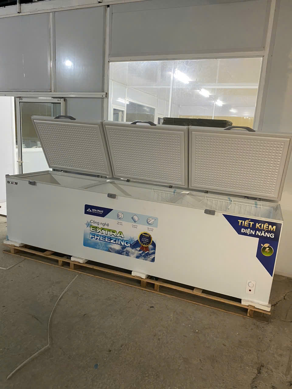 Tủ đông dung tích lớn Hòa Phát Inverter HPF AD81190 1218 DÀN ĐỒNG lít