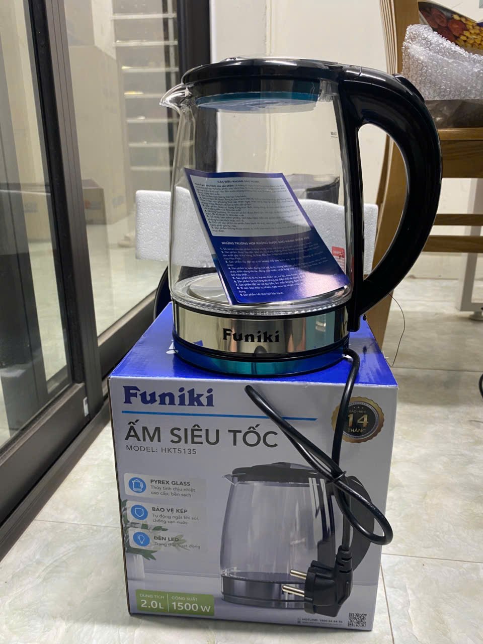 Ấm siêu tốc thủy tinh 2L Funiki HKT5135