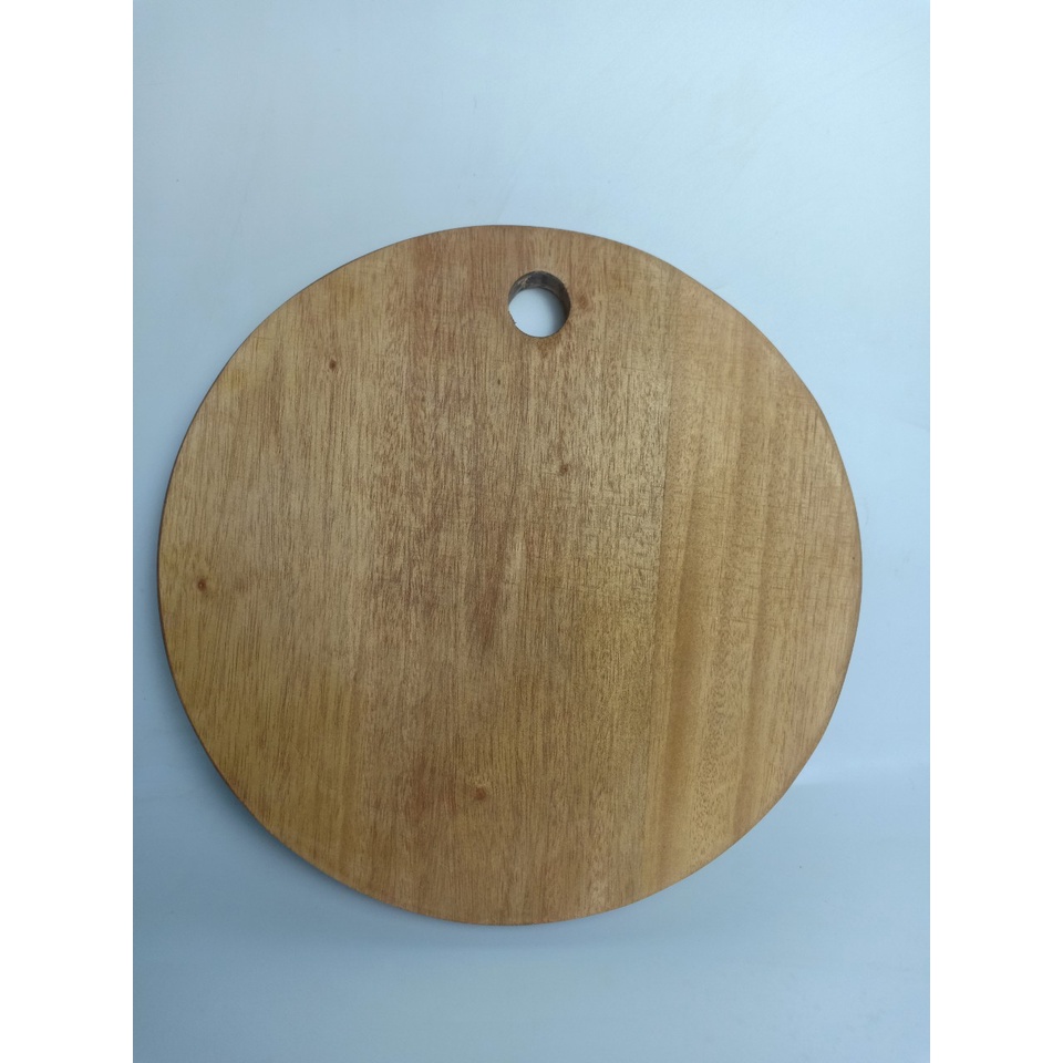 Thớt gỗ xà cừ tròn 25cm móc treo khoét lỗ tròn