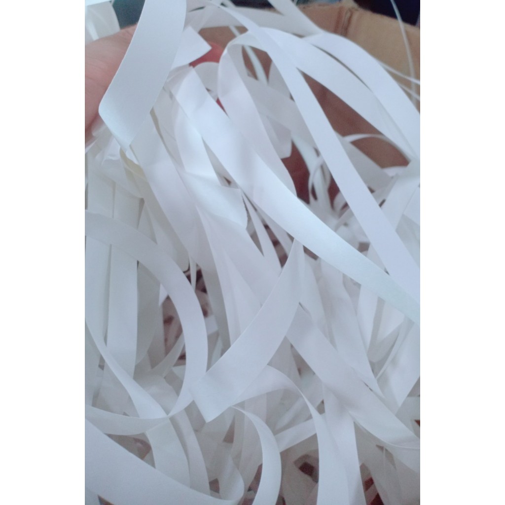 500g giấy vụn lót hộp quà,cắt sợi nhiều màu chống sốc, giấy lót hộp yến, giấy rơm hút ẩm,không mùi.