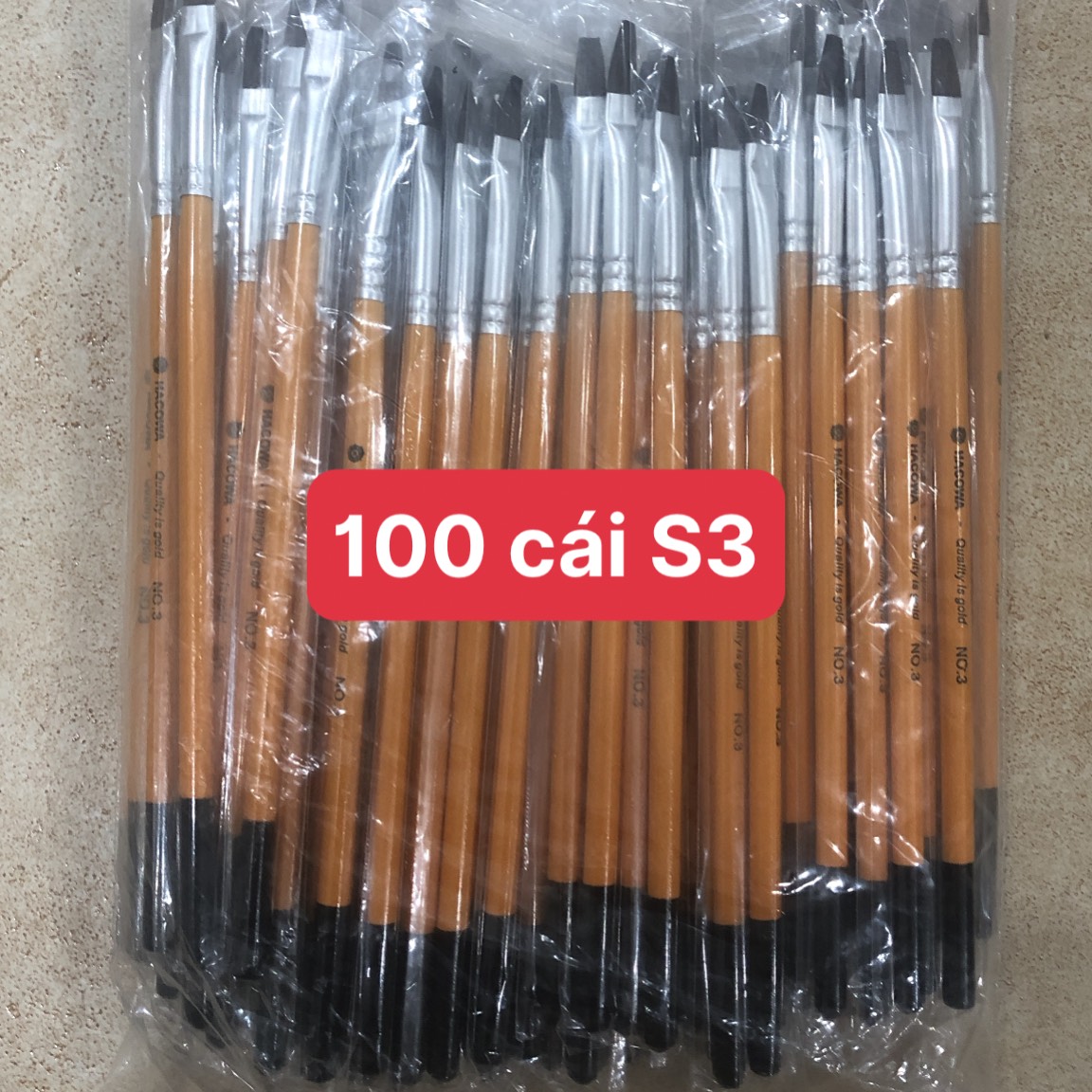 100 cái bút cán vàng đầu bằng S3