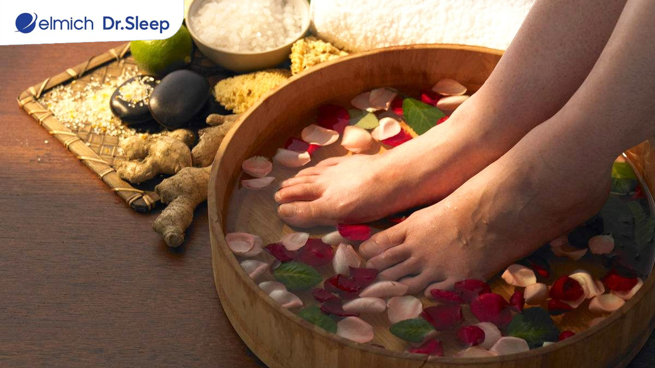 7 Cách Ngâm Chân Trước Khi Ngủ Tốt Cho Sức Khỏe