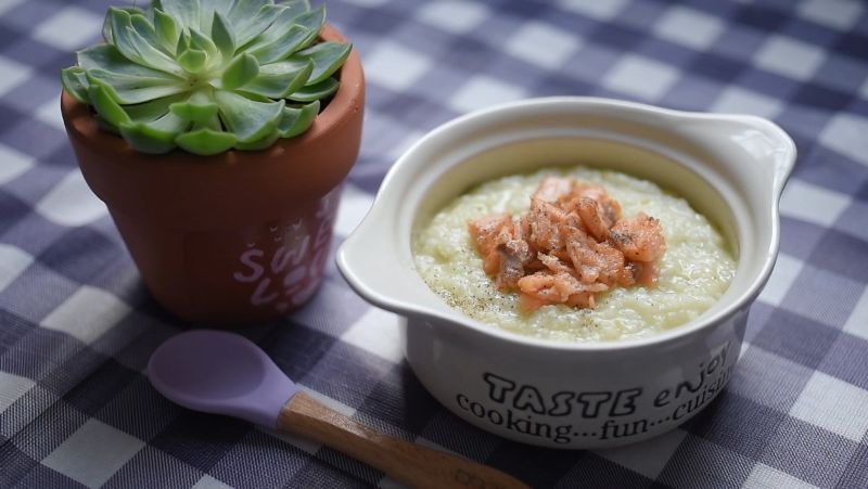 Tổng hợp 3 cách nấu cháo cá hồi ngon, không tanh