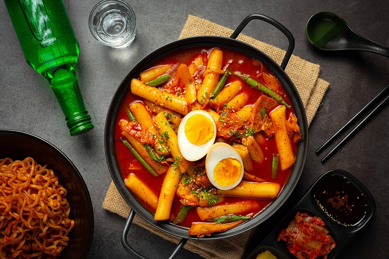 Nấu lẩu Tokbokki chuẩn Hàn với những bí quyết vàng từ Elmich