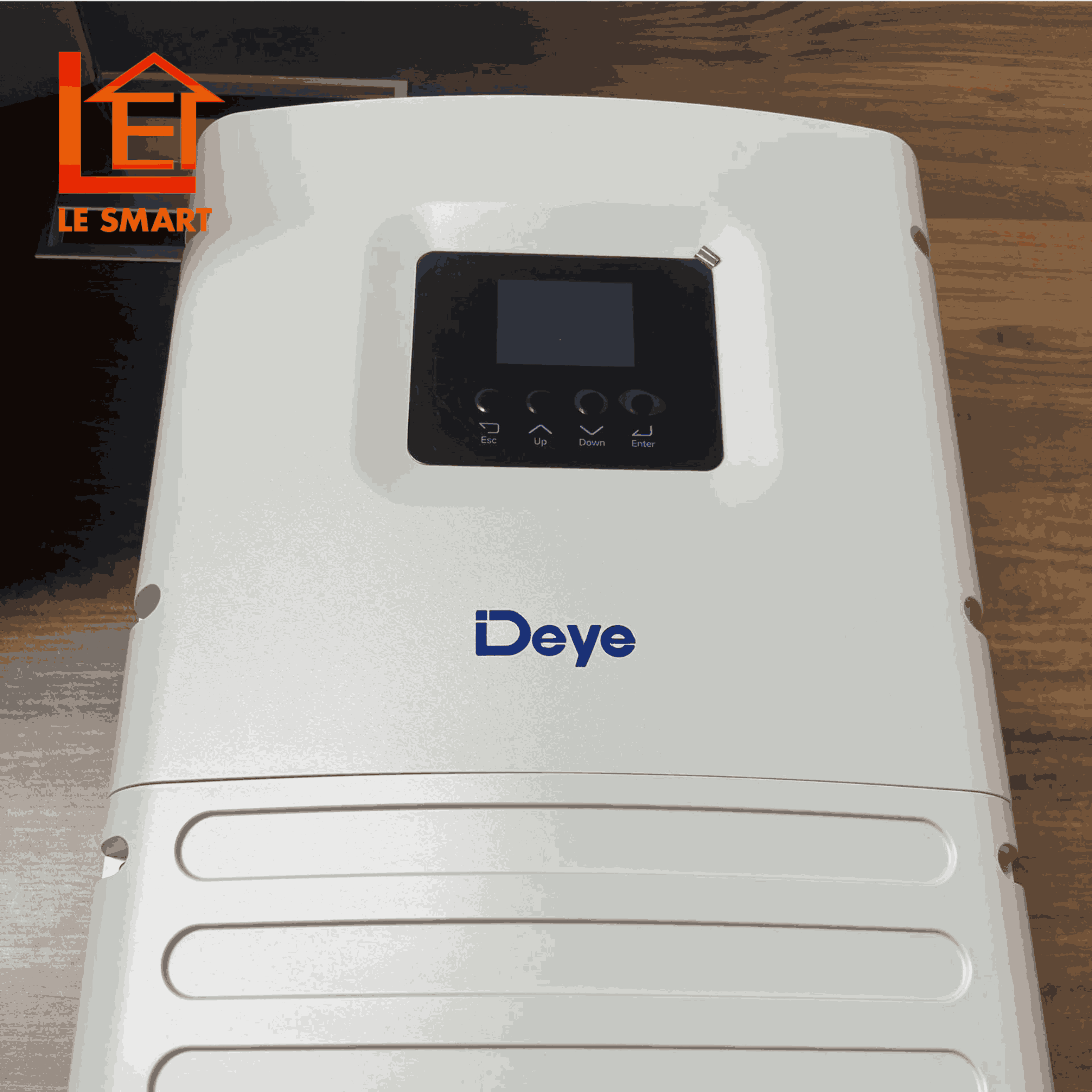 Off-Grid Deye SUN-6K-OG02LP1-EU-AM1