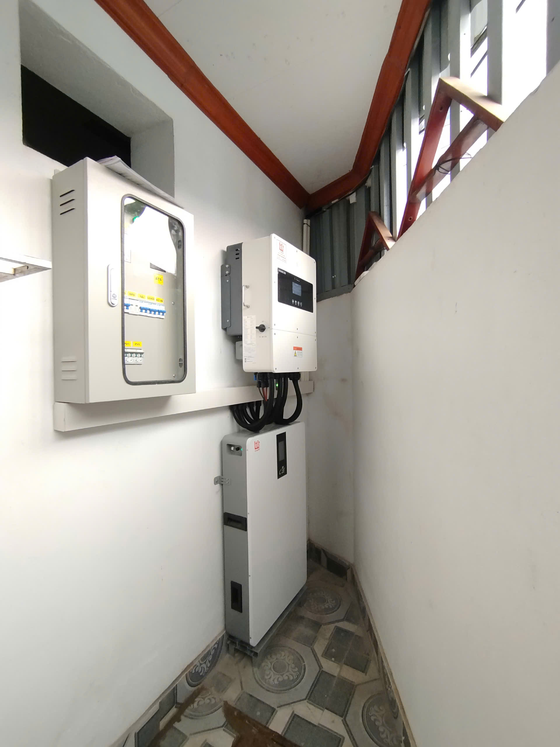 Inverter Hybrid Chisage 8kW 1 Pha JUP-8G1-LE