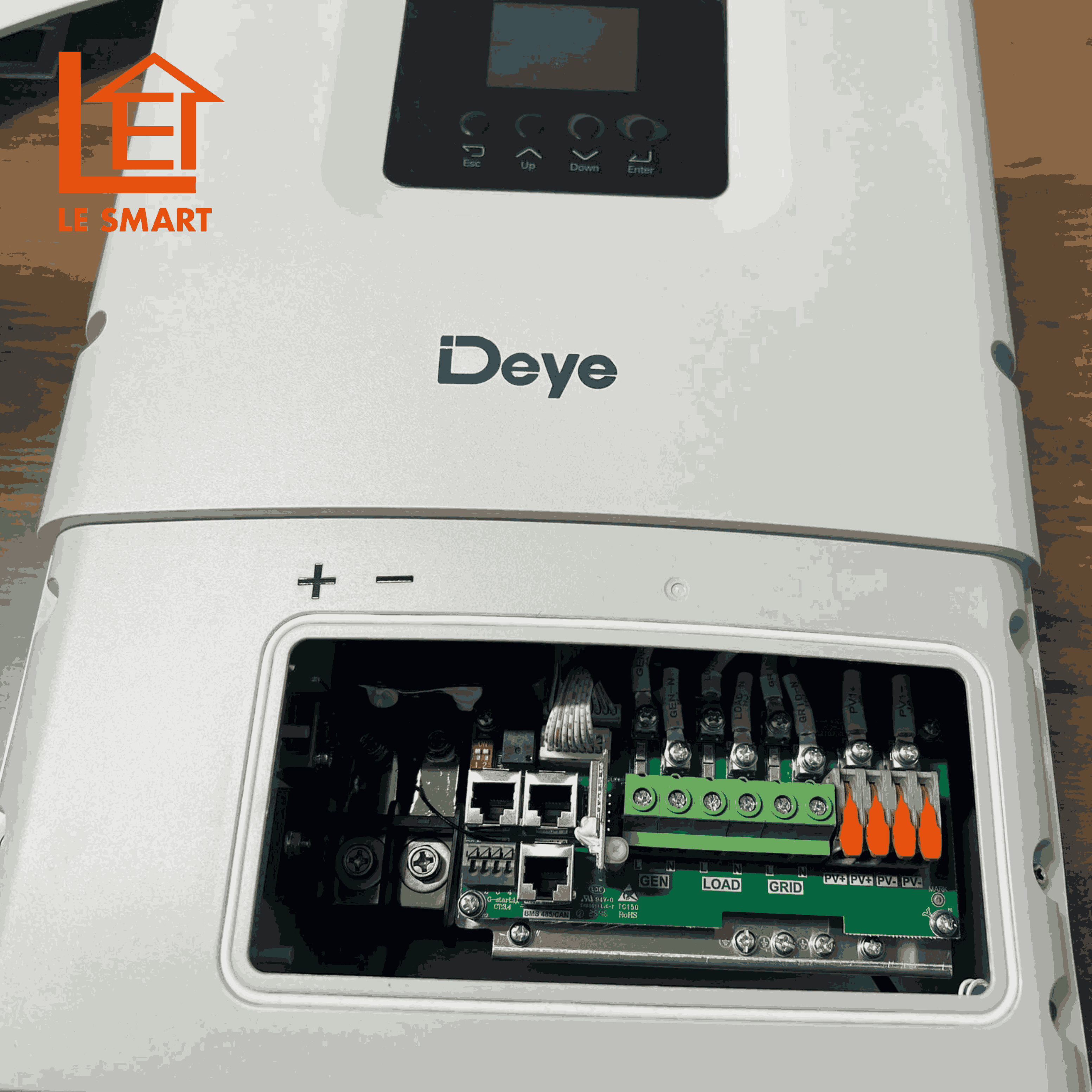 Off-Grid Deye SUN-6K-OG02LP1-EU-AM1