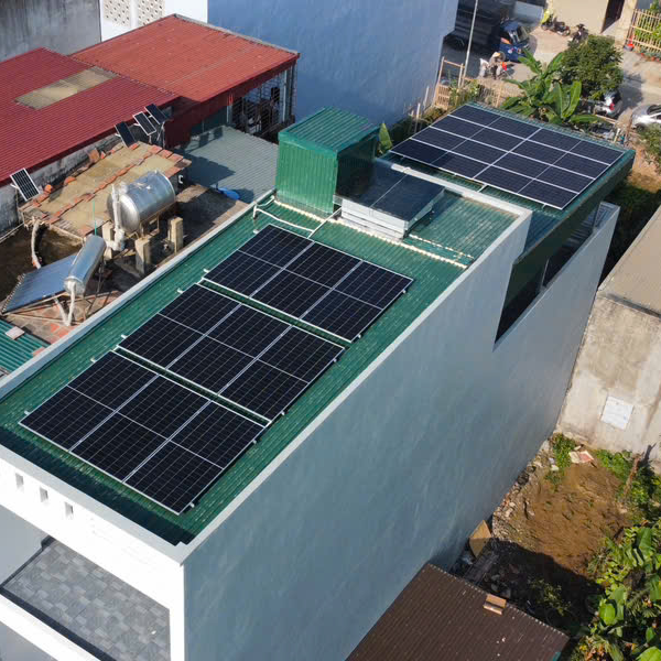 Anh Hùng - Nam Ngạn