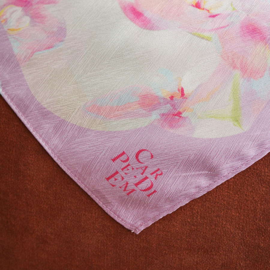Khăn lụa Bandana
