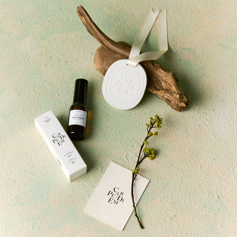 AURA GIFT SET - Bộ quà tặng thẻ thơm và xịt thơm cao cấp