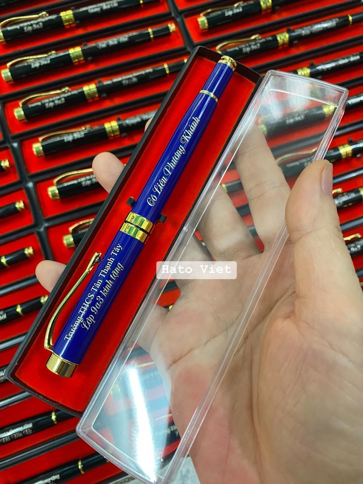 Quà tặng khắc laser theo yêu cầu