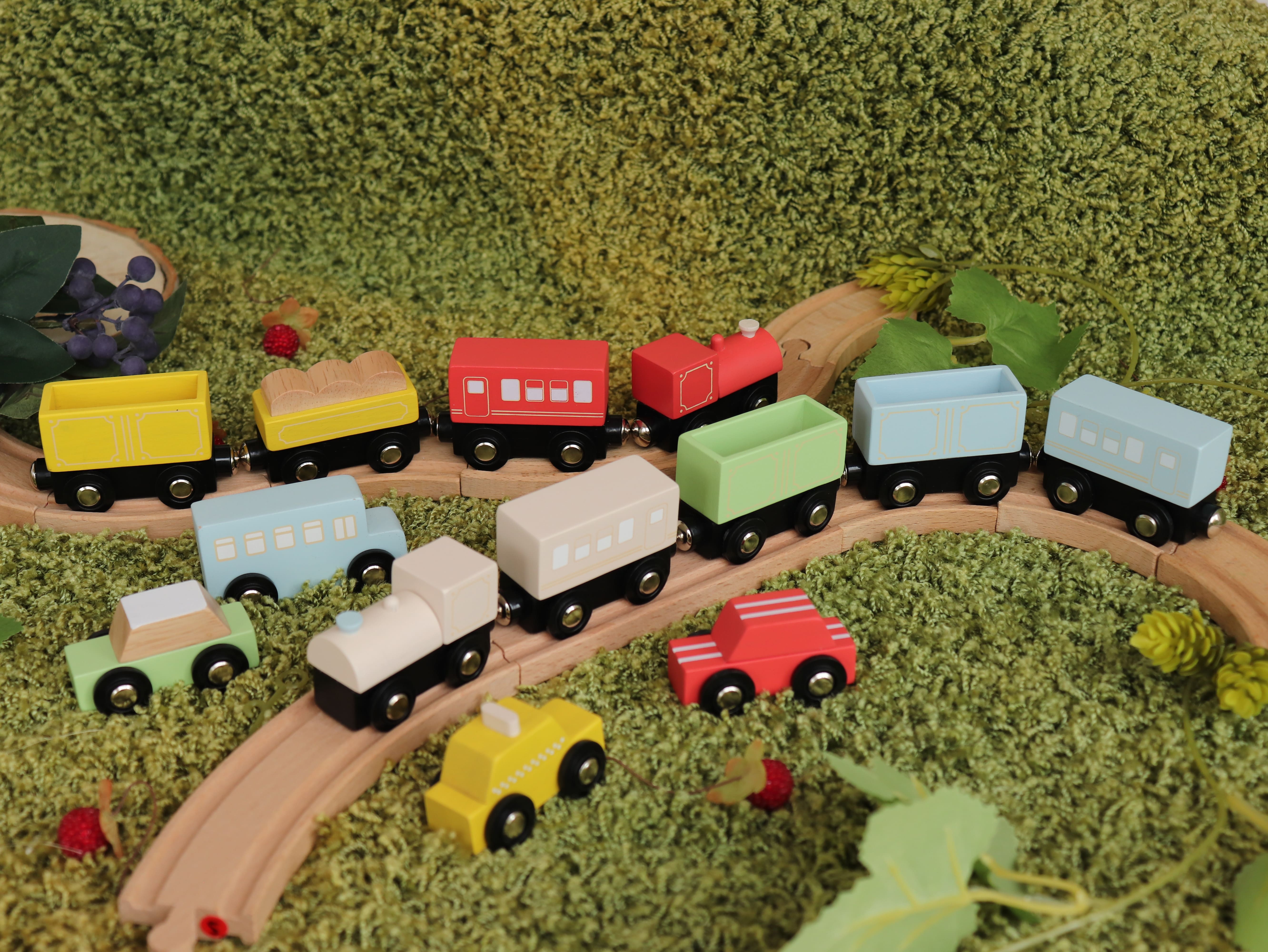 Set đồ chơi phương tiện giao thông (Tàu hỏa 4 toa và 4 ô tô)