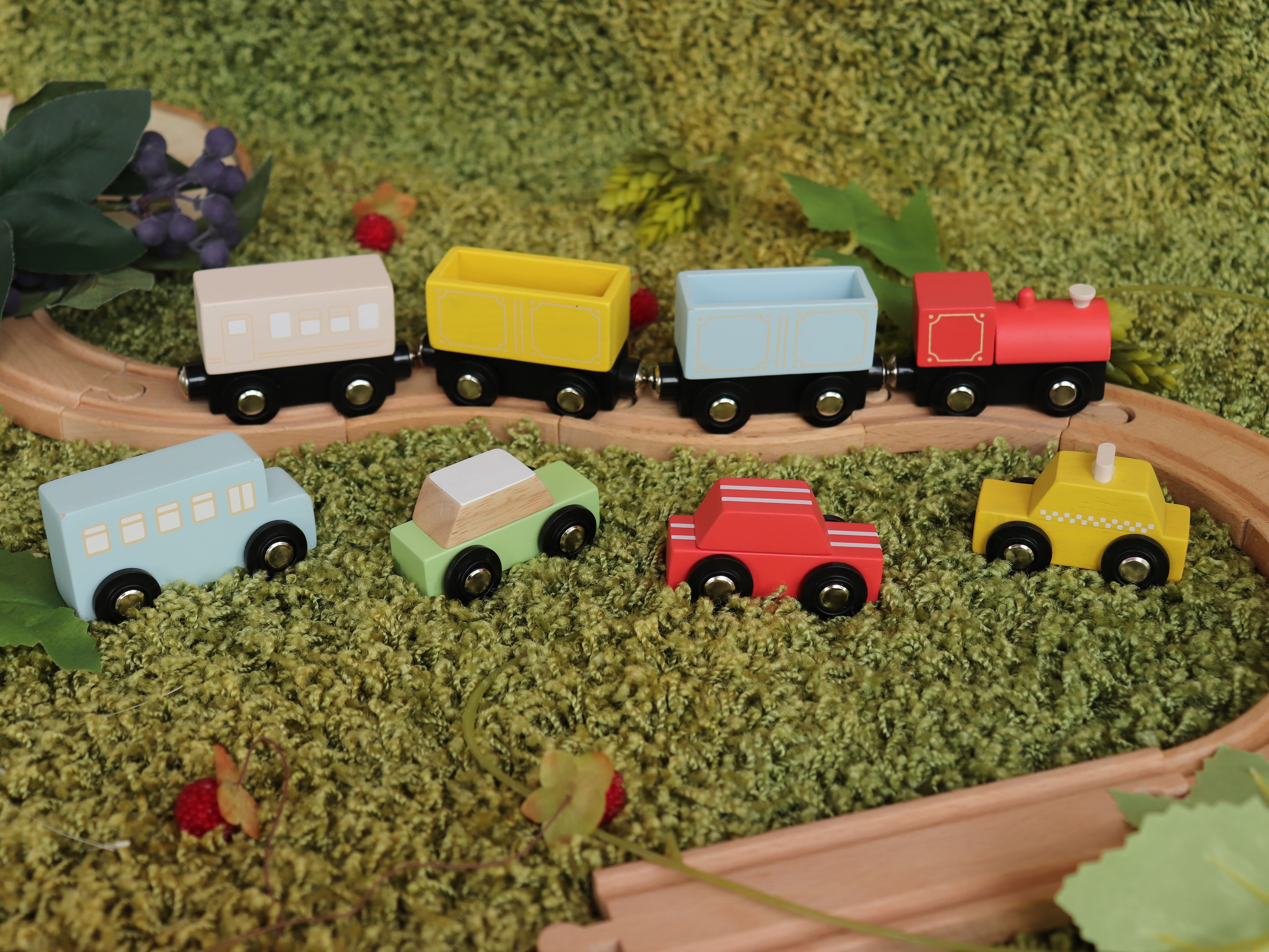 Set đồ chơi phương tiện giao thông (Tàu hỏa 4 toa và 4 ô tô)