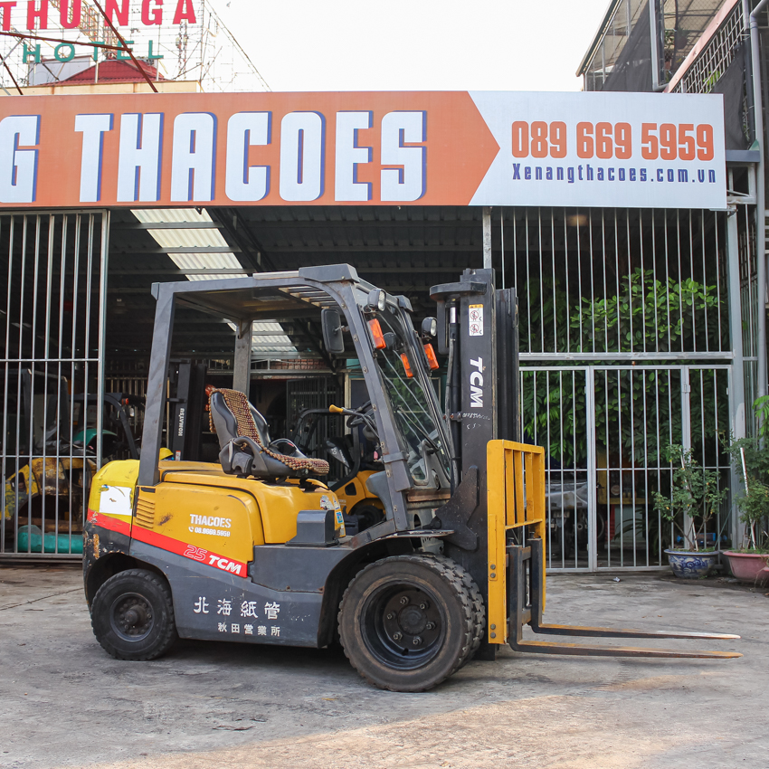 Xe nâng dầu TCM Nhật Bãi 2,5 Tấn FD25T3 đời 2008