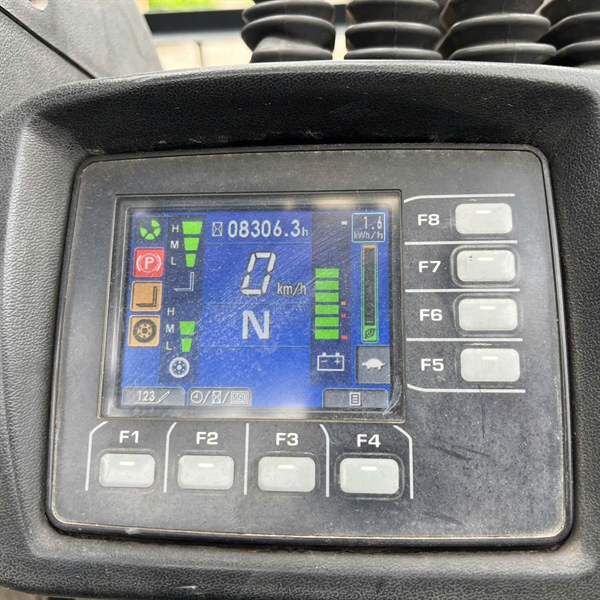 XE NÂNG CŨ KOMATSU 2.5T (Xe 2020. Bình khô 2020)