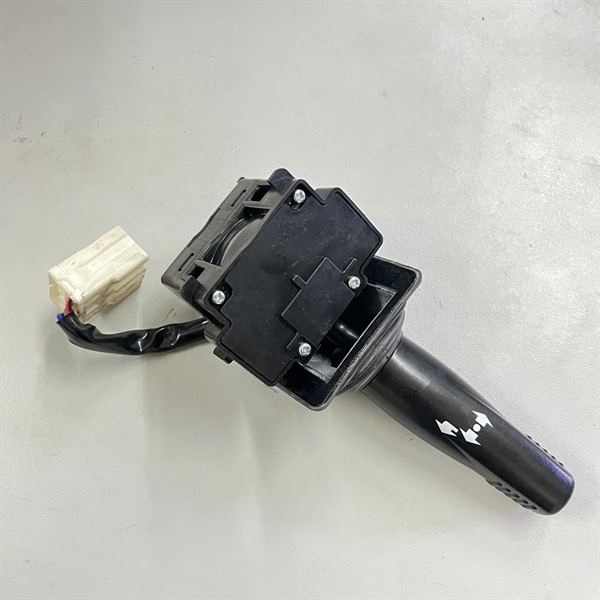 CÔNG TẮC TIẾN LÙI KOMATSU 3EC-56-54210