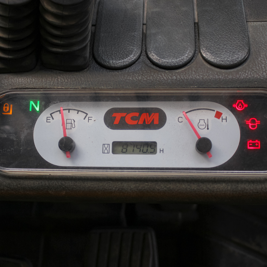 Xe nâng dầu TCM Nhật Bãi 2,5 Tấn FD25T3 đời 2008