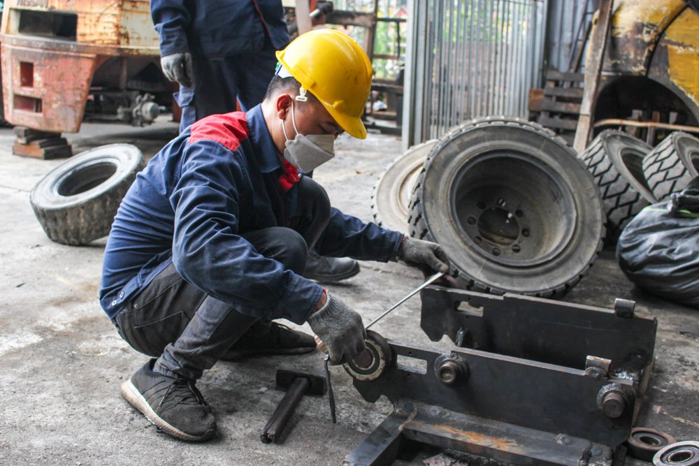 DỊCH VỤ SỬA CHỮA XE NÂNG KOMATSU, TOYOTA, TCM, ... - BÀN GIAO XE TRONG NGÀY