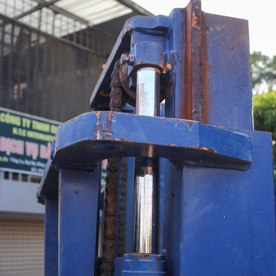 Xe nâng dầu Komatsu Nhật Bãi 2 Tấn FD20-11