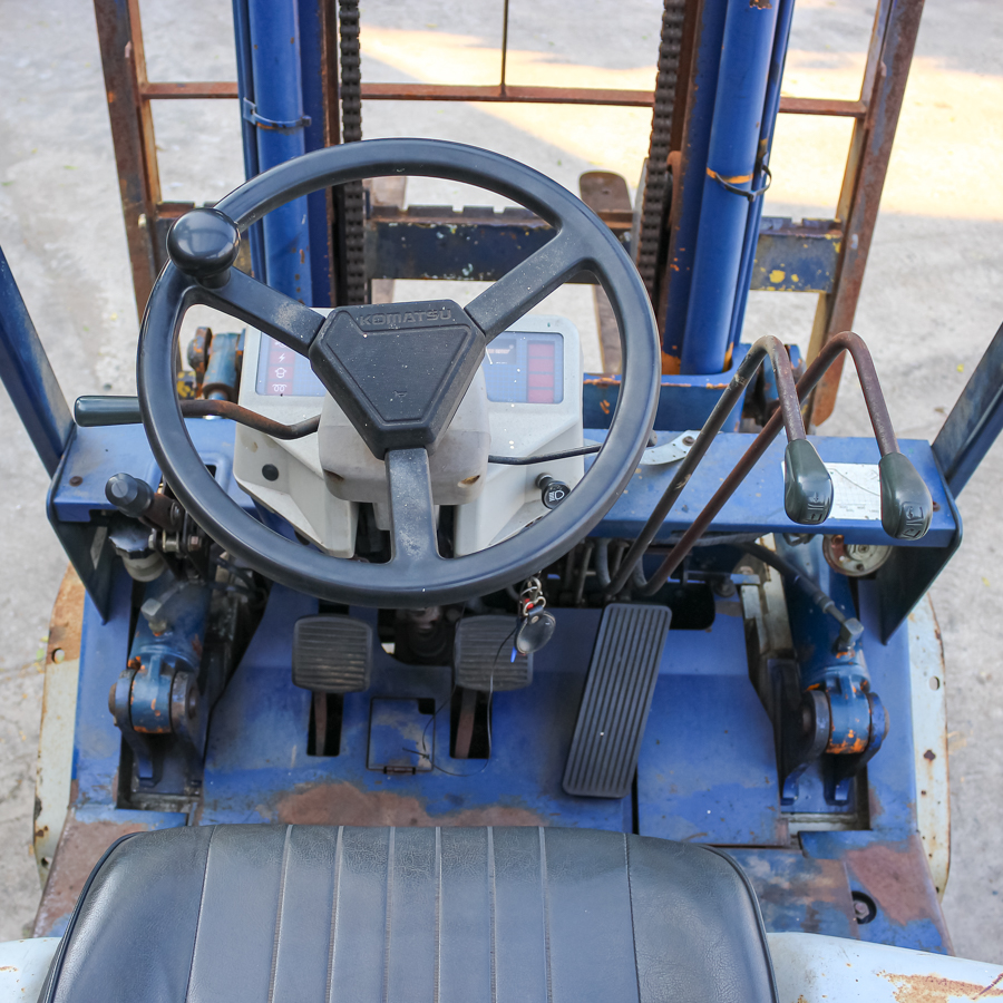 Xe nâng dầu Komatsu Nhật Bãi 2 Tấn FD20-11