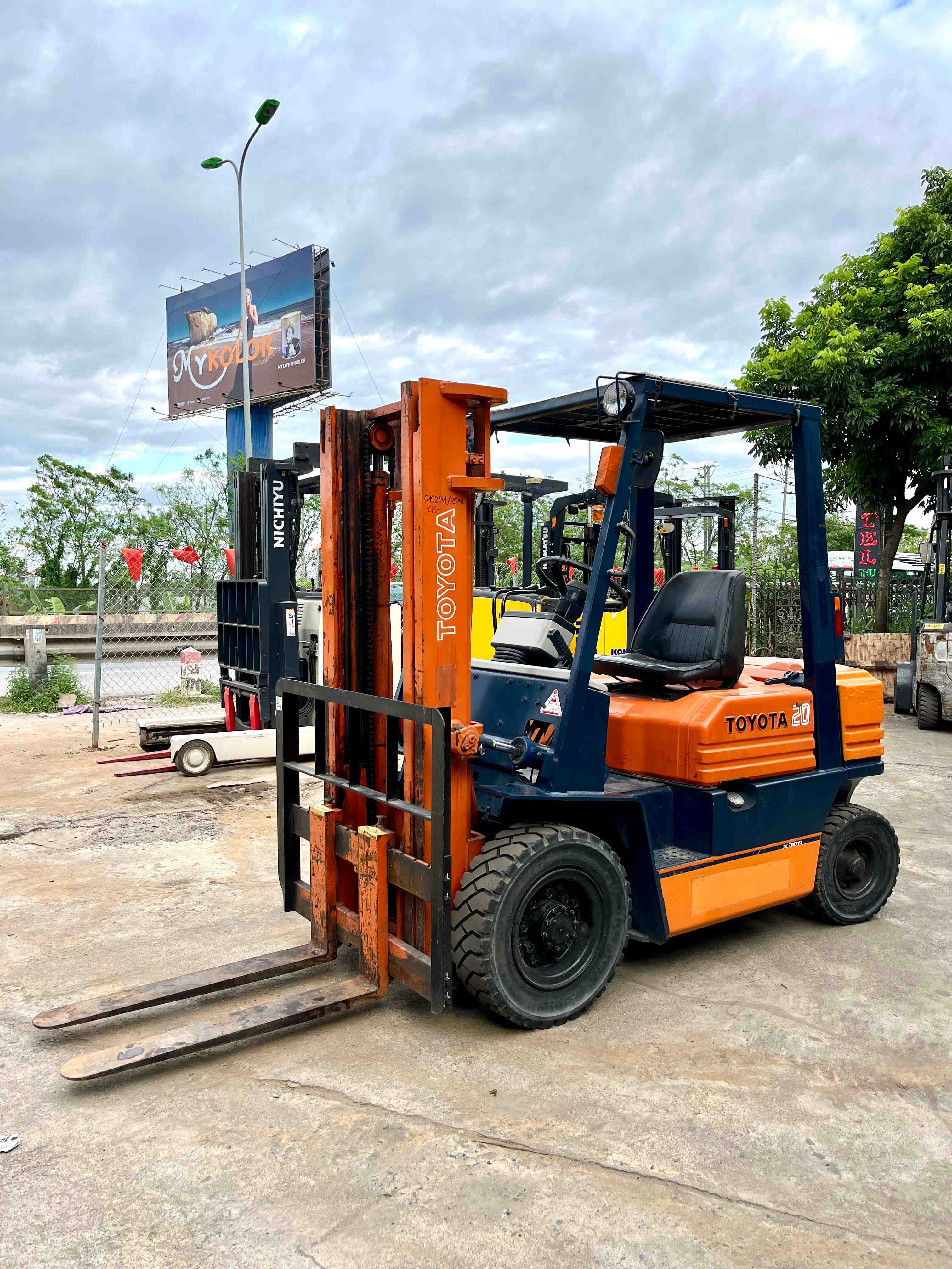 XE NÂNG DẦU TOYOTA 2 Tấn 5FD20
