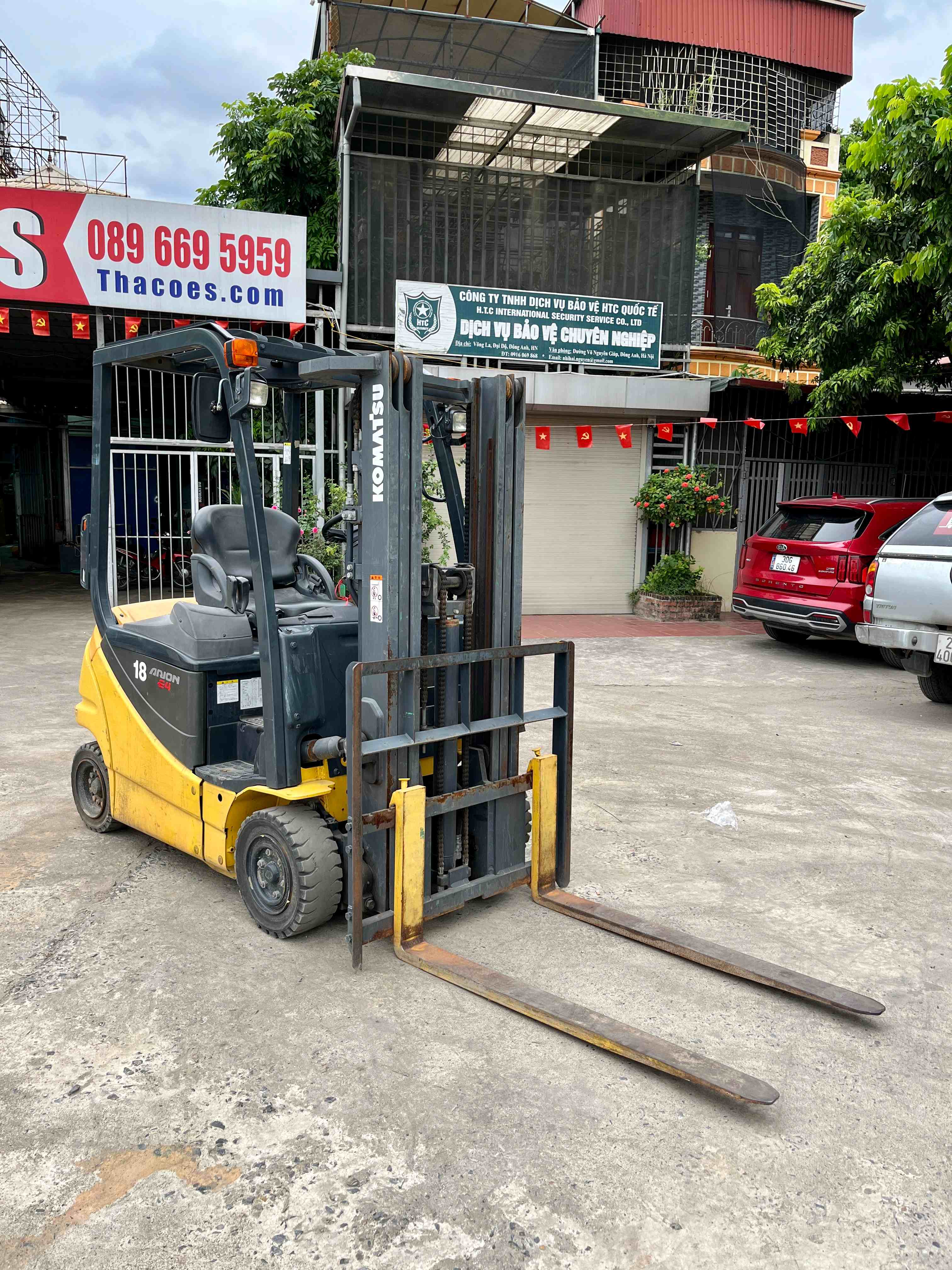 XE NÂNG ĐIỆN NGỒI LÁI KOMATSU 1,8 Tấn FB18-12 (2013)