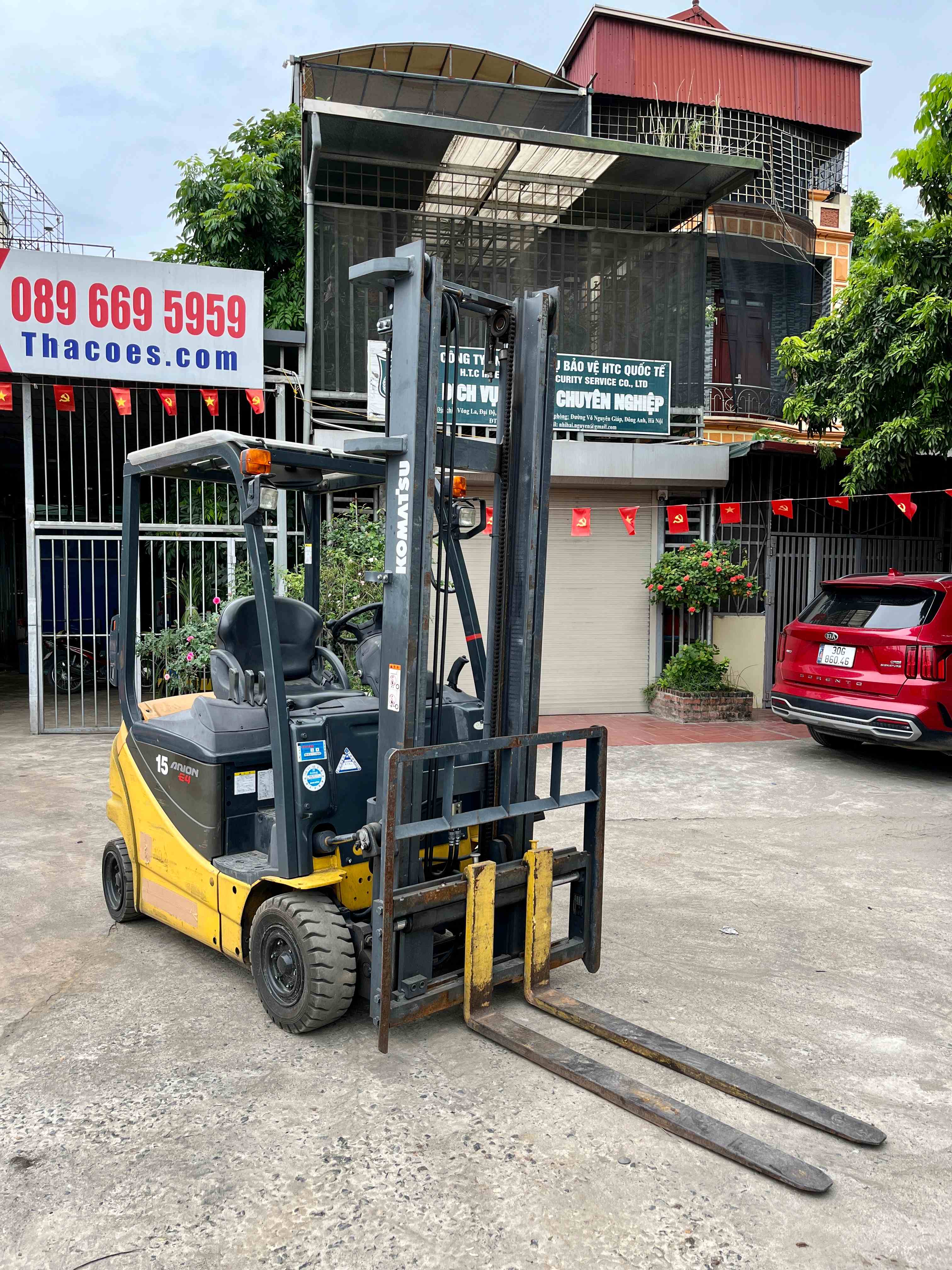 XE NÂNG ĐIỆN NGỒI LÁI KOMATSU 1,5 Tấn FB15-12 (2014)