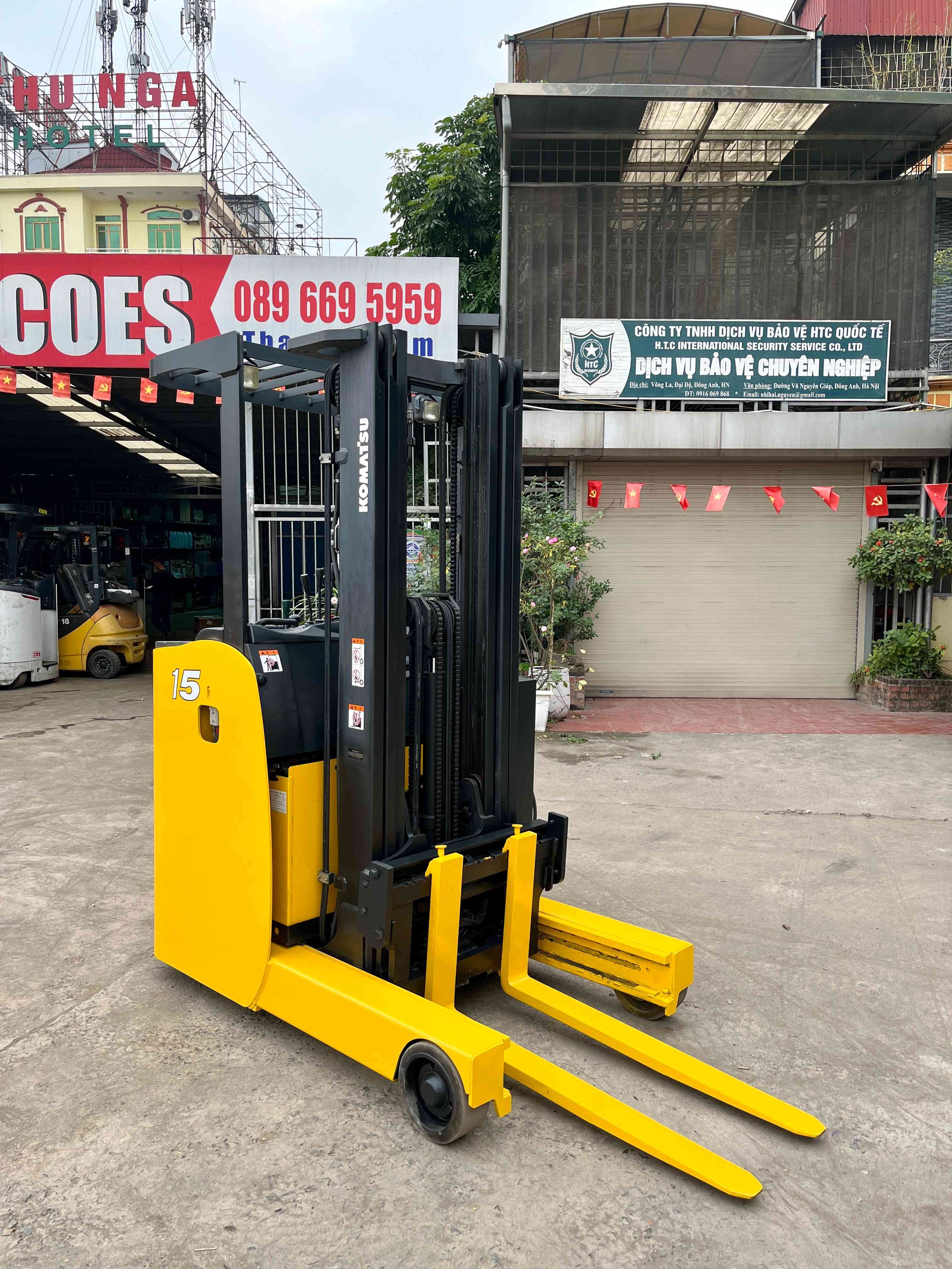 XE NÂNG ĐIỆN ĐỨNG LÁI KOMATSU 1,5 Tấn FB15RL-15 (2016)