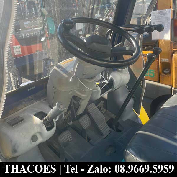Xe nâng dầu Komatsu cũ FD25C-15 (Số sàn lốp kép)