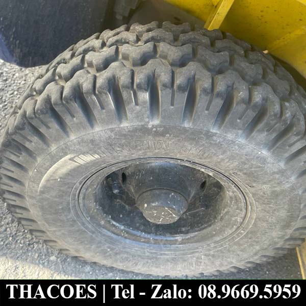 Xe nâng dầu Komatsu cũ FD25C-15 (Số sàn lốp kép)