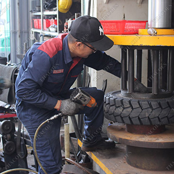 Lốp đặc xe nâng Casumina 5.00-8 (500-8) CA202B BD