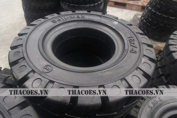 LỐP ĐẶC XE NÂNG 7.00-15 | SOLI MAX 700-15