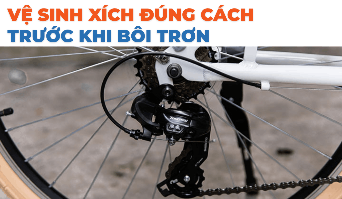 Vệ sinh xích đúng cách trước khi bôi trơn