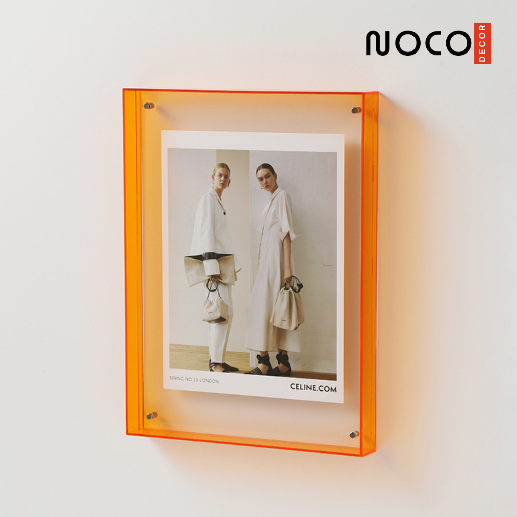 Khung tranh mica trong suốt viền cam