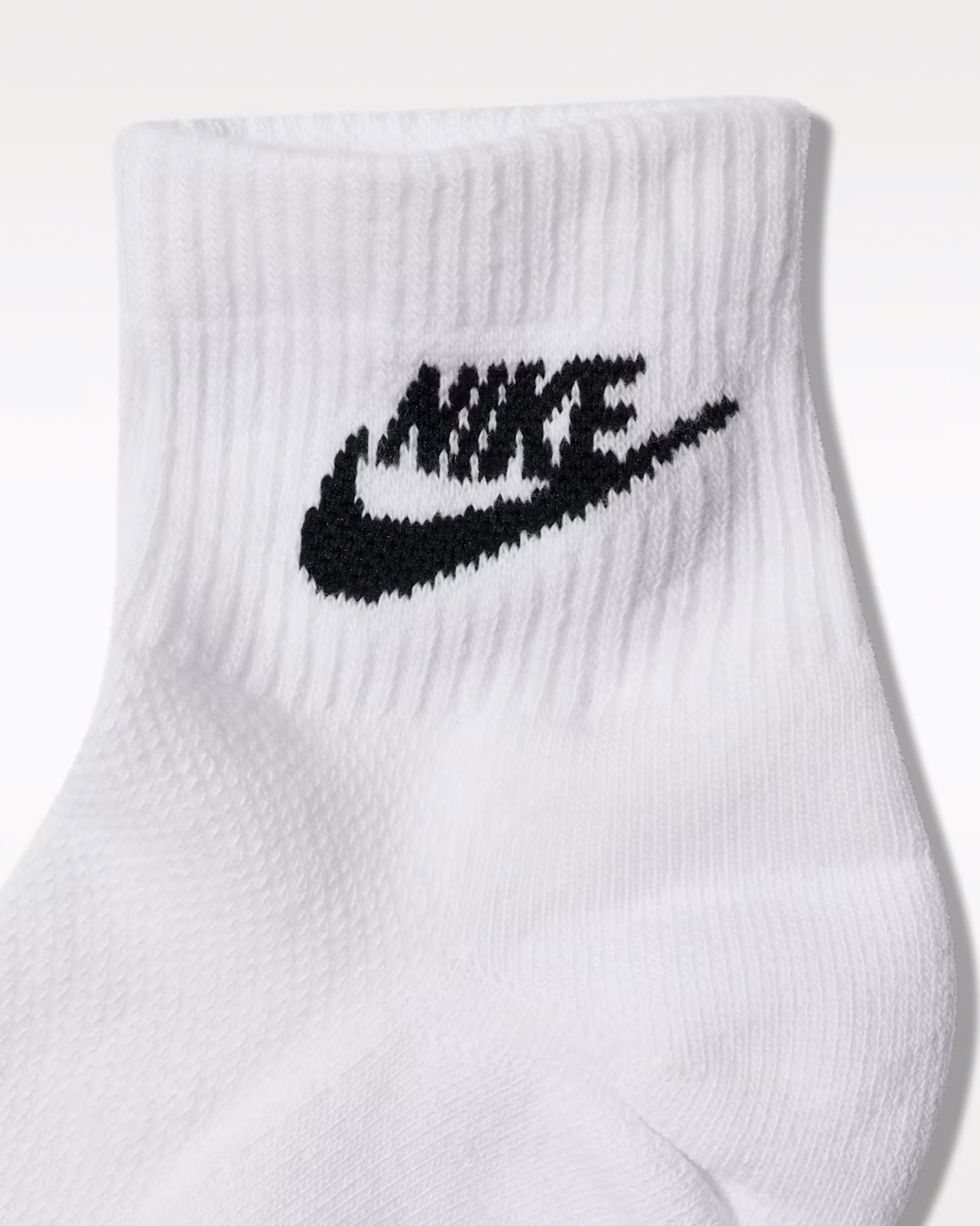 Tất Thể Thao Unisex Nike Black Cổ Thấp 3PR - White