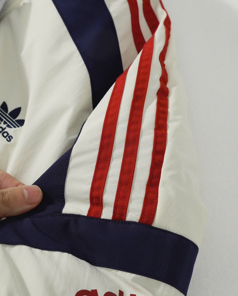 Bomber adidas 2 mặt