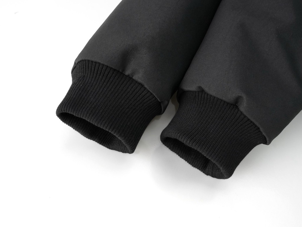 Áo khoác bomber mũ 6250