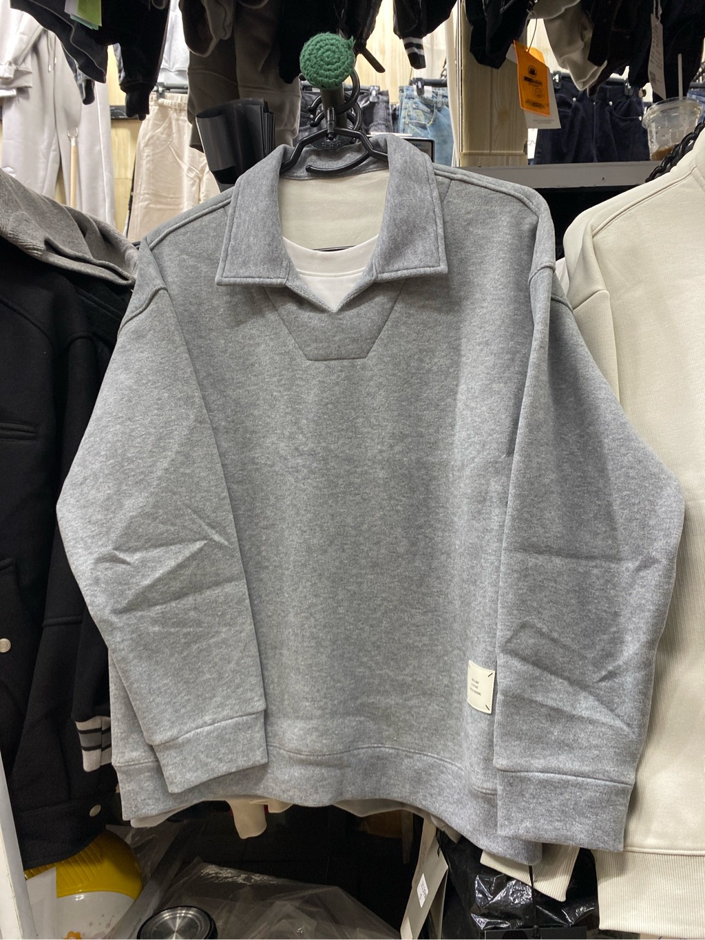 Sweater cổ bẻ F2608