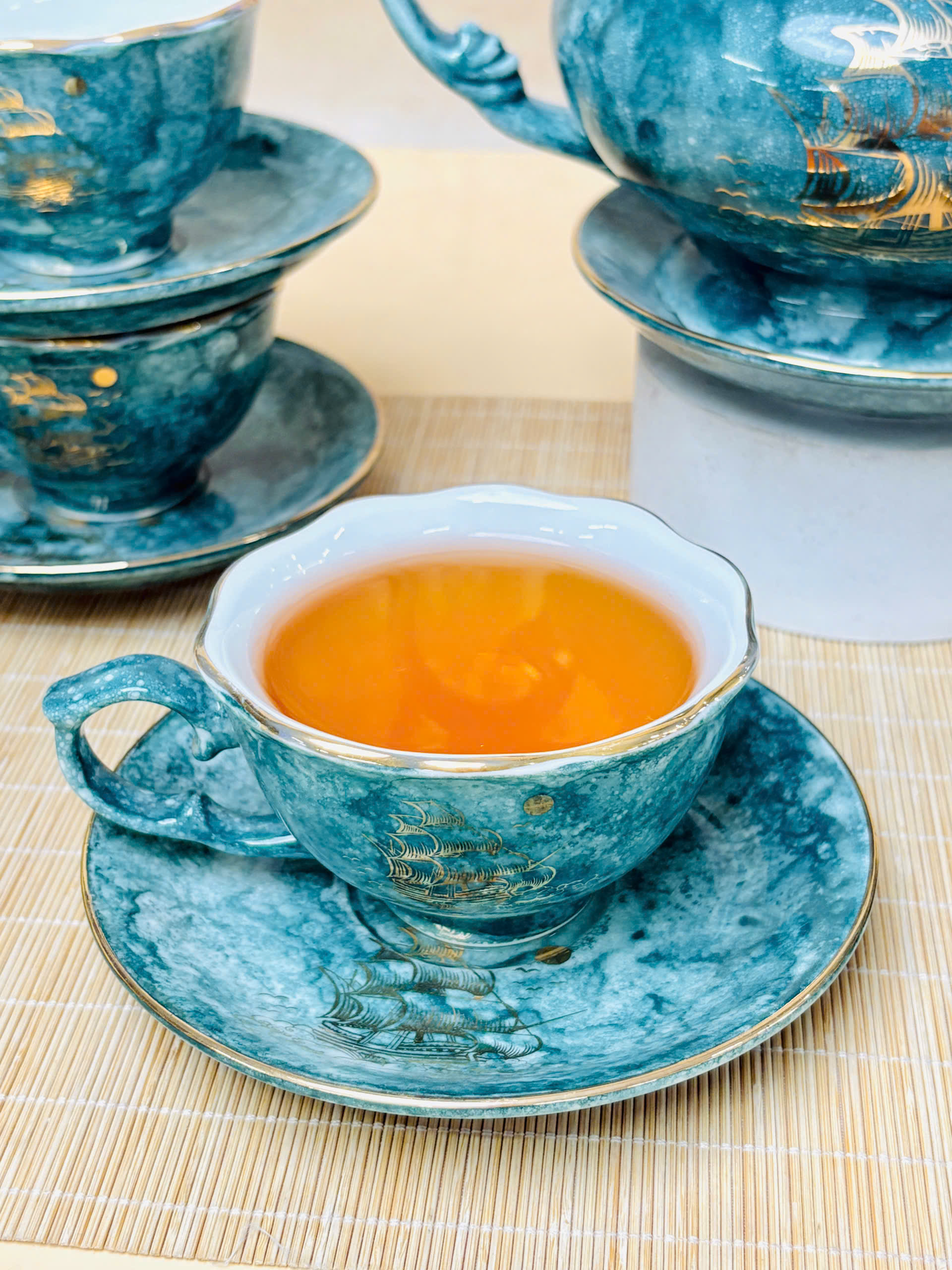 BỘ ẤM CHÉN IN LOGO – QUÀ TẶNG TRUYỀN THỐNG, SANG TRỌNG