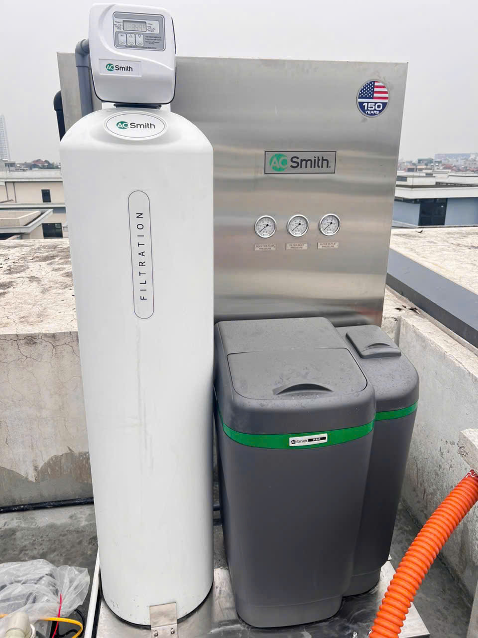 HỆ THỐNG LỌC NƯỚC ĐẦU NGUỒN  AOW-S400 LUX