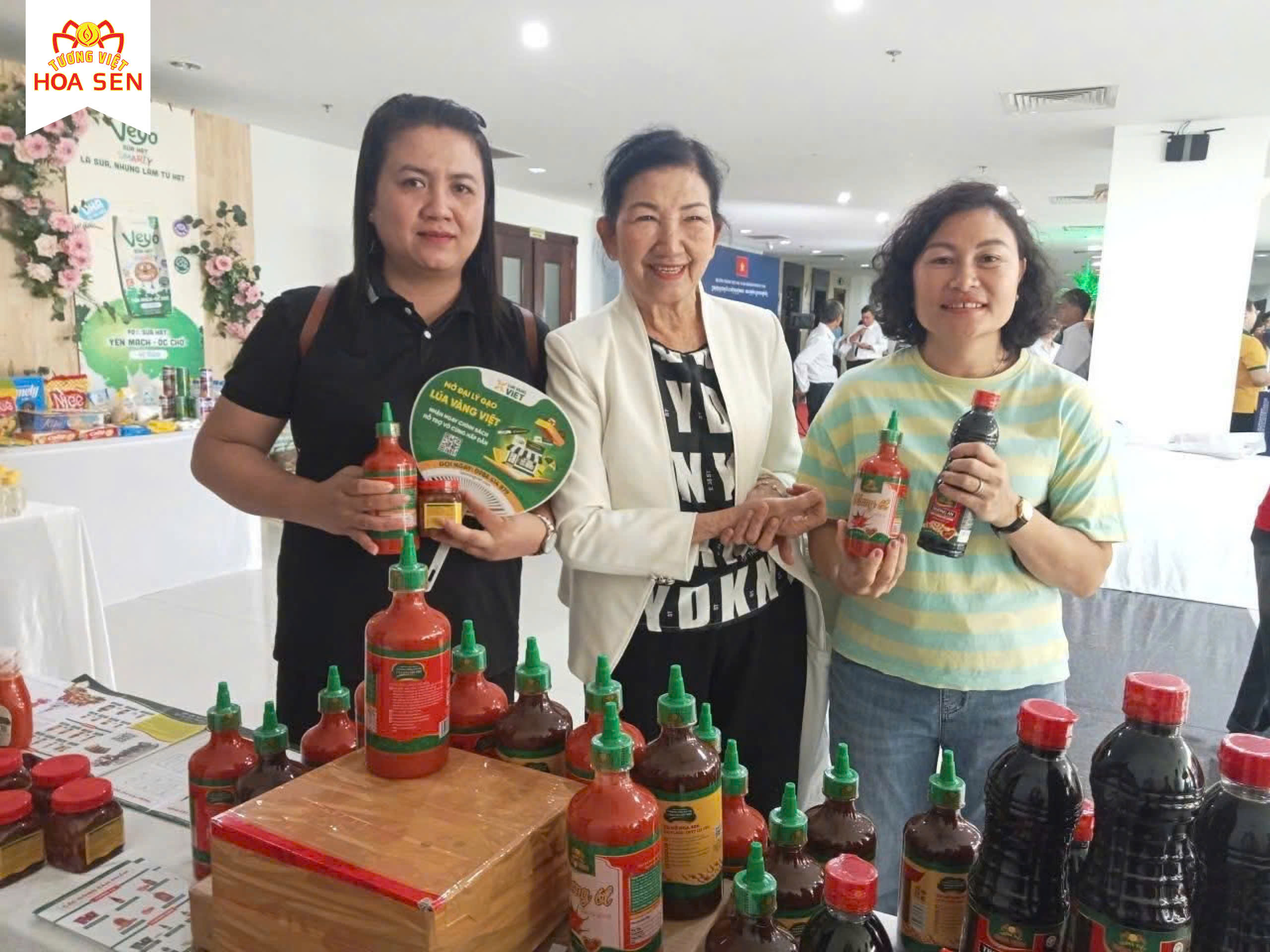 TƯƠNG VIỆT HOA SEN THAM DỰ HỘI NGHỊ KẾT NỐI DOANH NGHIỆP VIỆT NAM – CAMPUCHIA