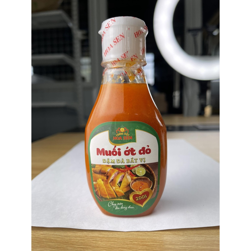 Muối ớt đỏ 185g Tương Việt Hoa Sen, dùng chấm hải sản, đồ nướng