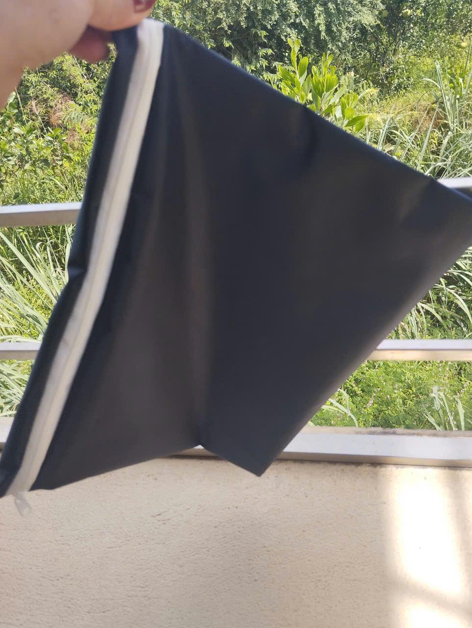 Túi đựng quần áo đi mưa chất liệu vải dù cao cấp  chống thấm nước tốt