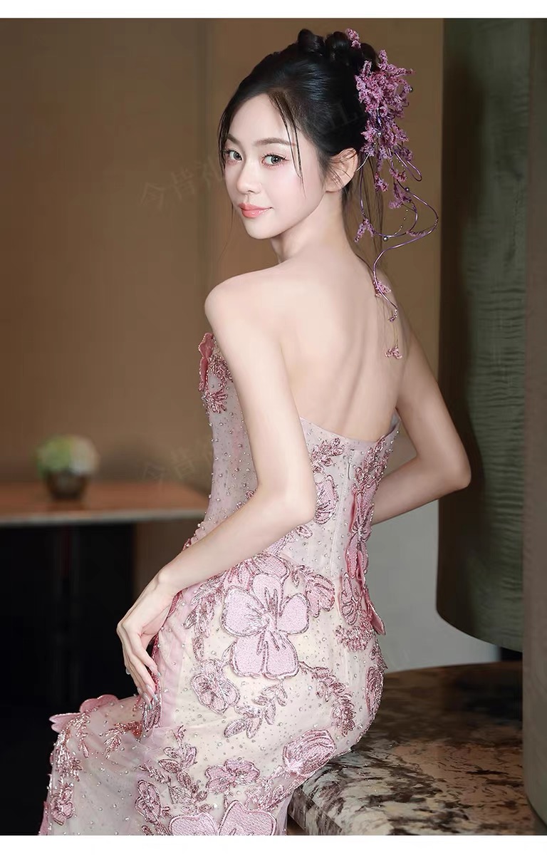 Váy dự tiệc hồng pastel dáng ôm hoa nổi_I119