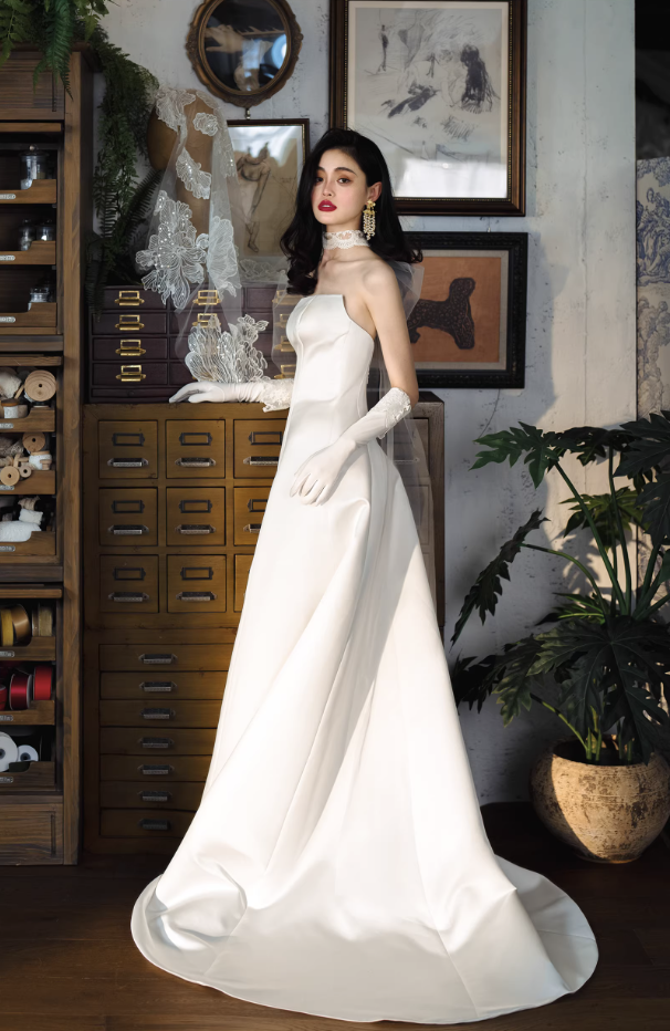 Váy cưới satin cổ ngang form A thanh lịch_I17