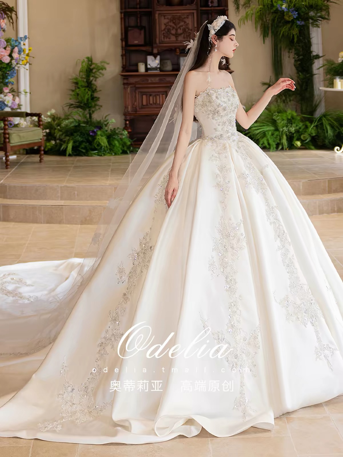 Váy cưới cúp ngực đính hoa_I139