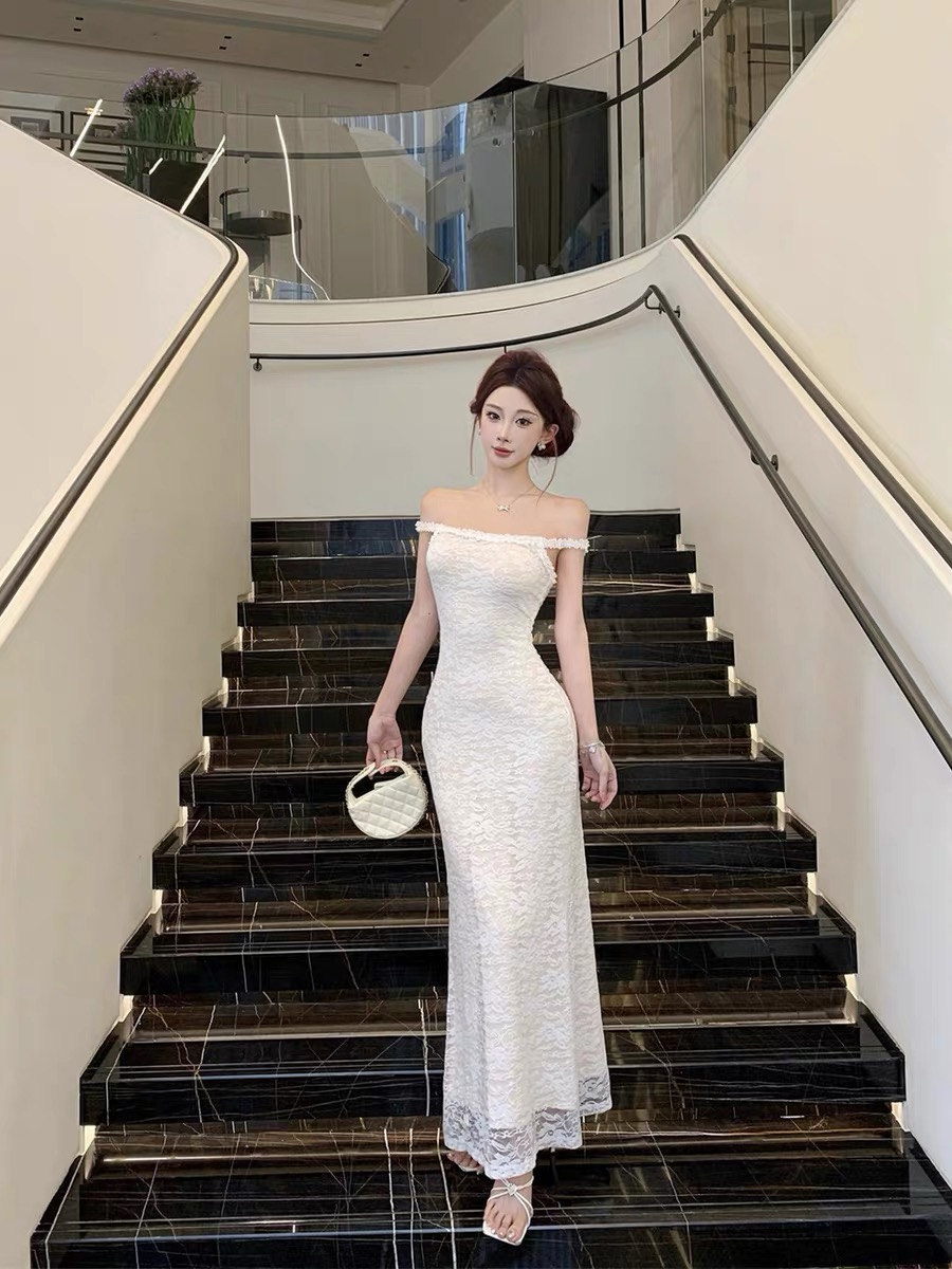 Đầm ren ôm body dáng dài_Y44