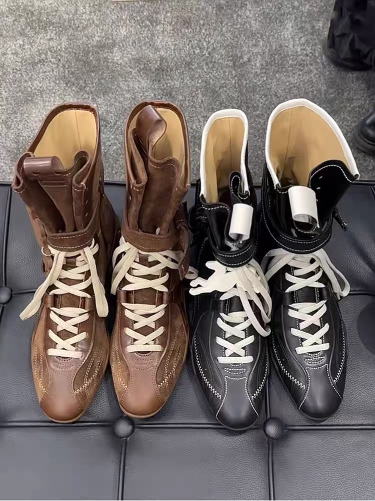 Giày boot cao cổ dây buộc phối khóa phong cách retro cổ điển_B01