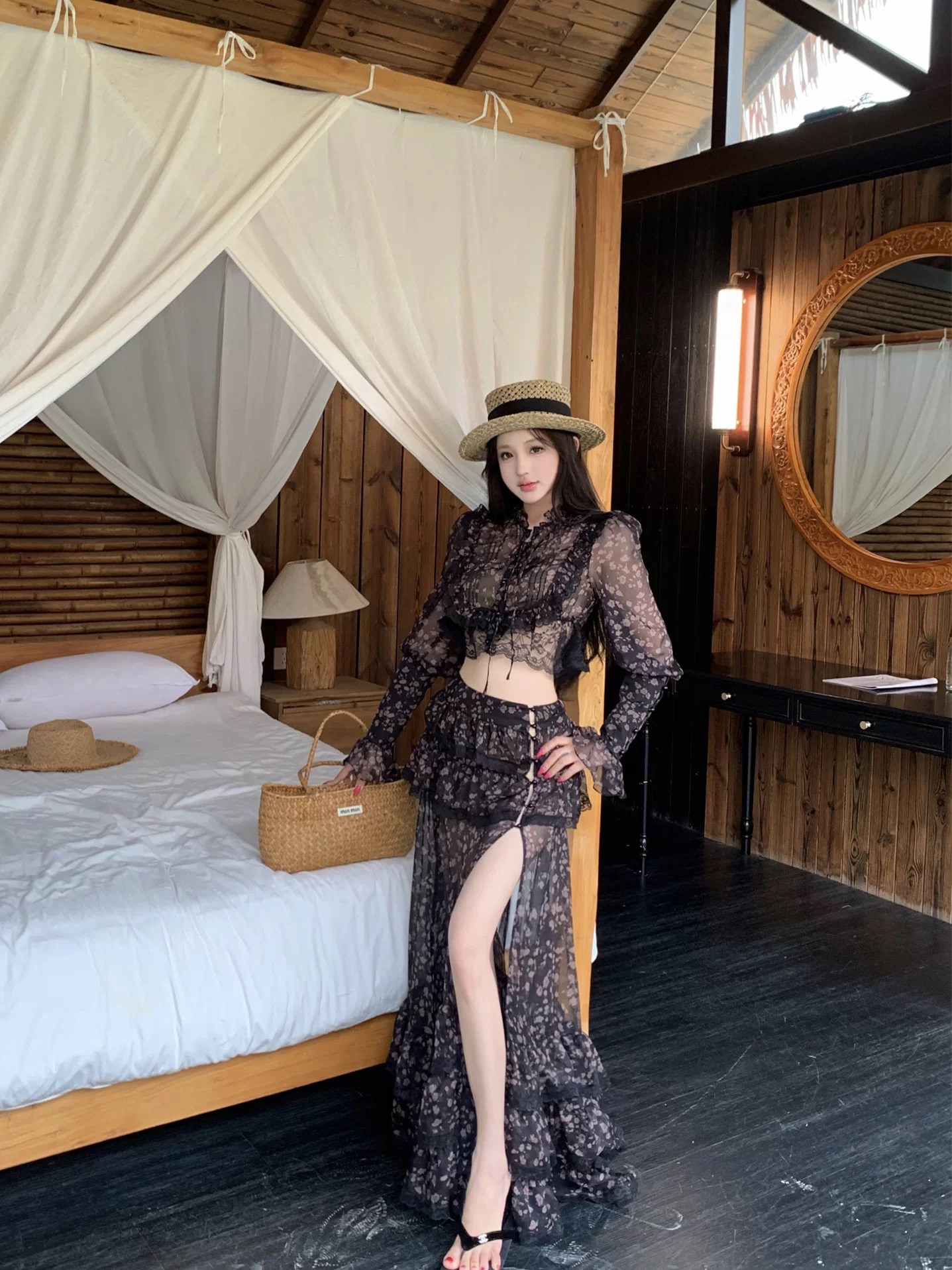 Đầm ren 2 món xẻ đùi phong cách vintage_V36