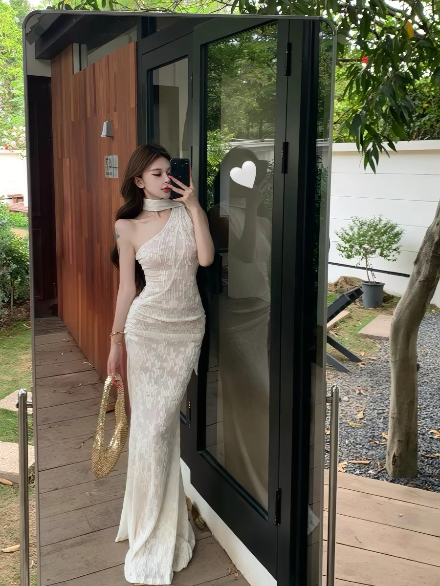 Đầm dạ hội ôm dáng cổ yếm thanh lịch_Y40